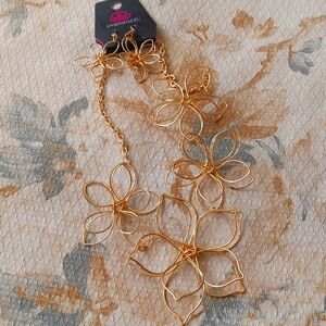 Floral Necklace Set (Rose Gold)
